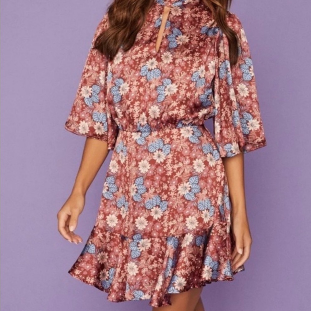 Vici floral keyhole dress size L